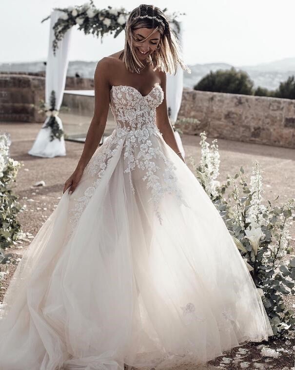 Strapless Floral Appliqué Ball Gown Wedding Dress